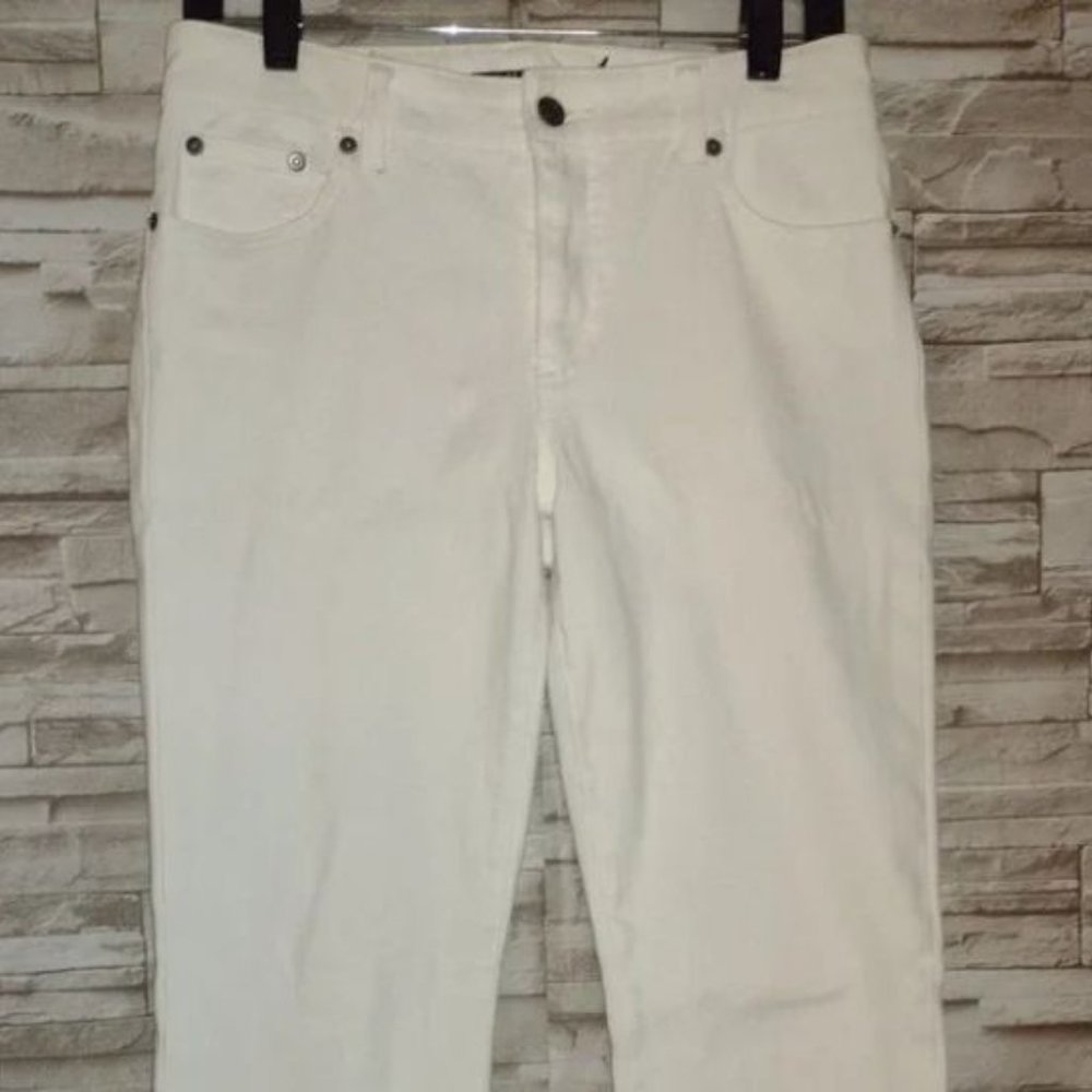 Lauren-Ralph Lauren Ladie's white denim Jeans in size 4 , 29" Waist - Picture 5 of 8